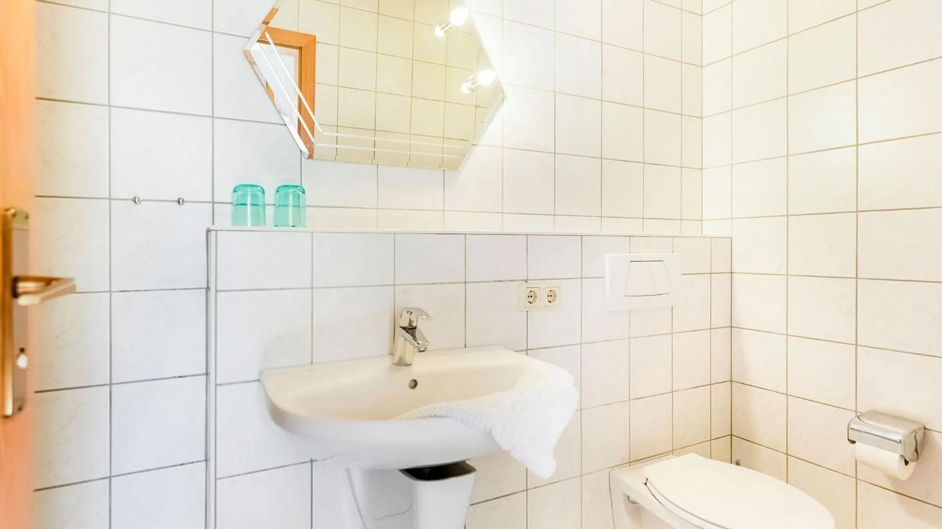Apartment With Balcony In Schoenau Am Koenigssee  Schoenau am Koenigsee