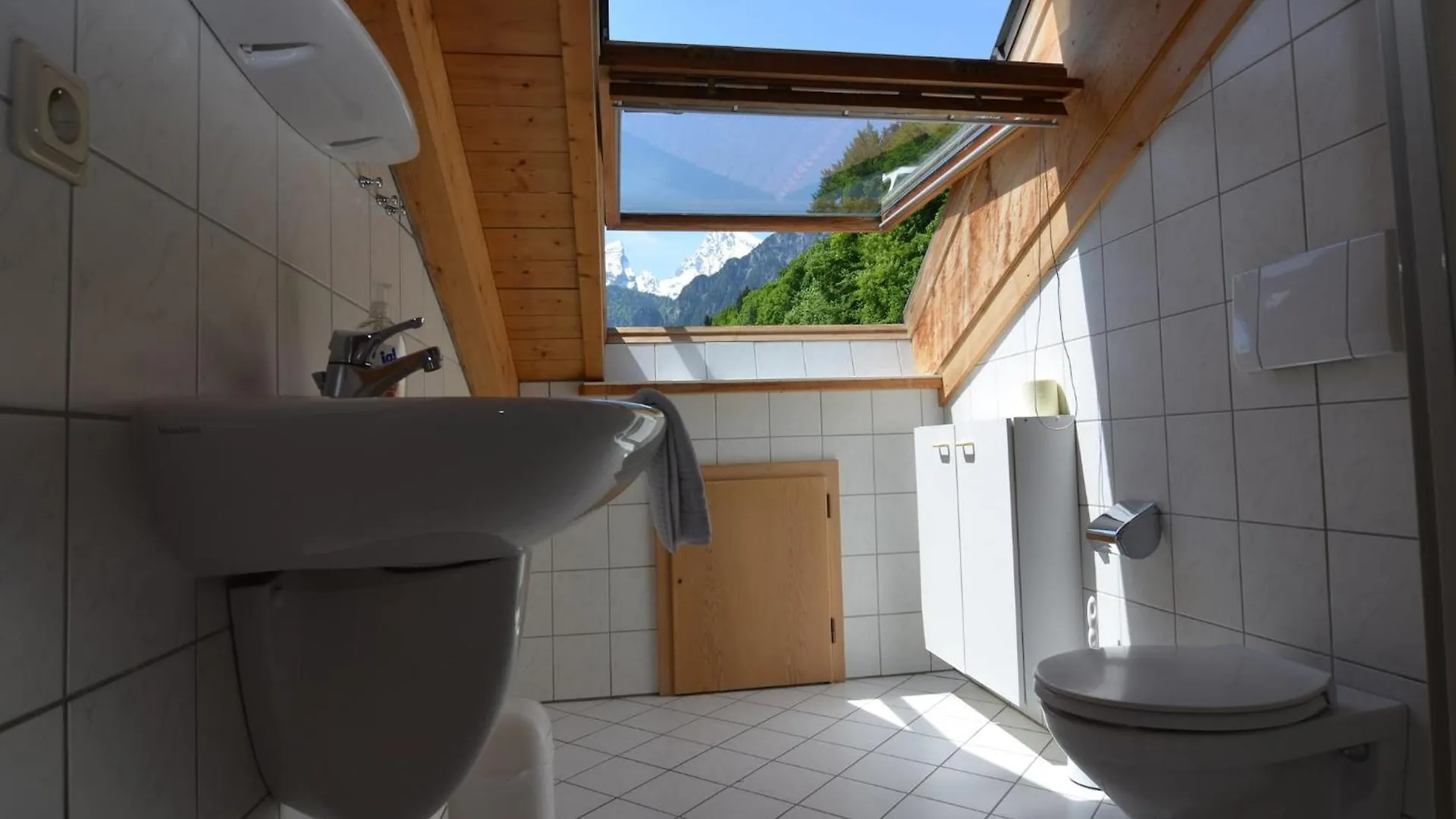 Apartment With Balcony In Schoenau Am Koenigssee